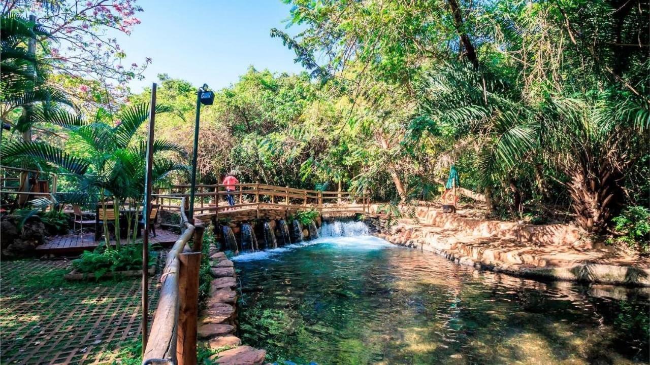 De 2 Quartos Em Thermas Paradise