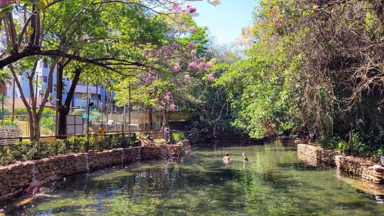 Apartamento De 2 Quartos Em Thermas Paradise *